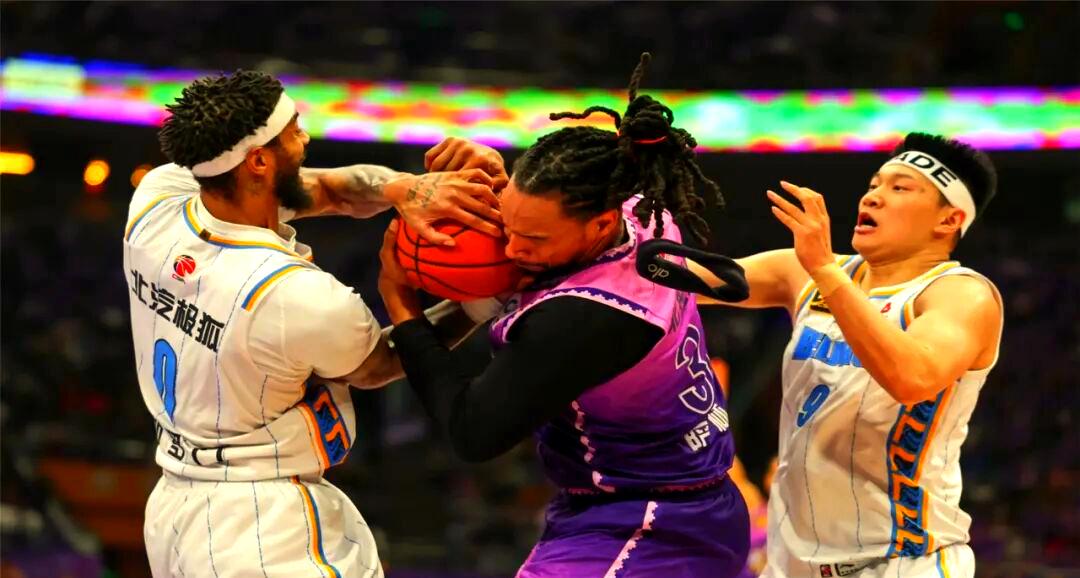 乐动体育-包含新秀球员异军突起，助力球队冲击冠军殊荣的词条