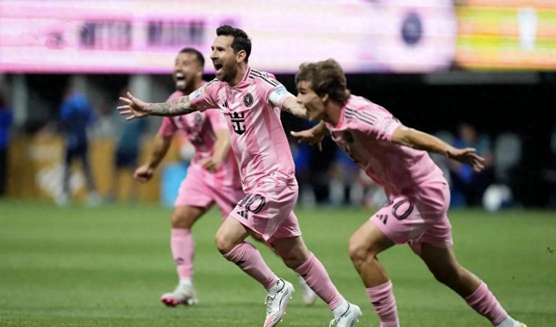 乐动体育-梅西单刀难救巴萨,领先优势被逆转了吗