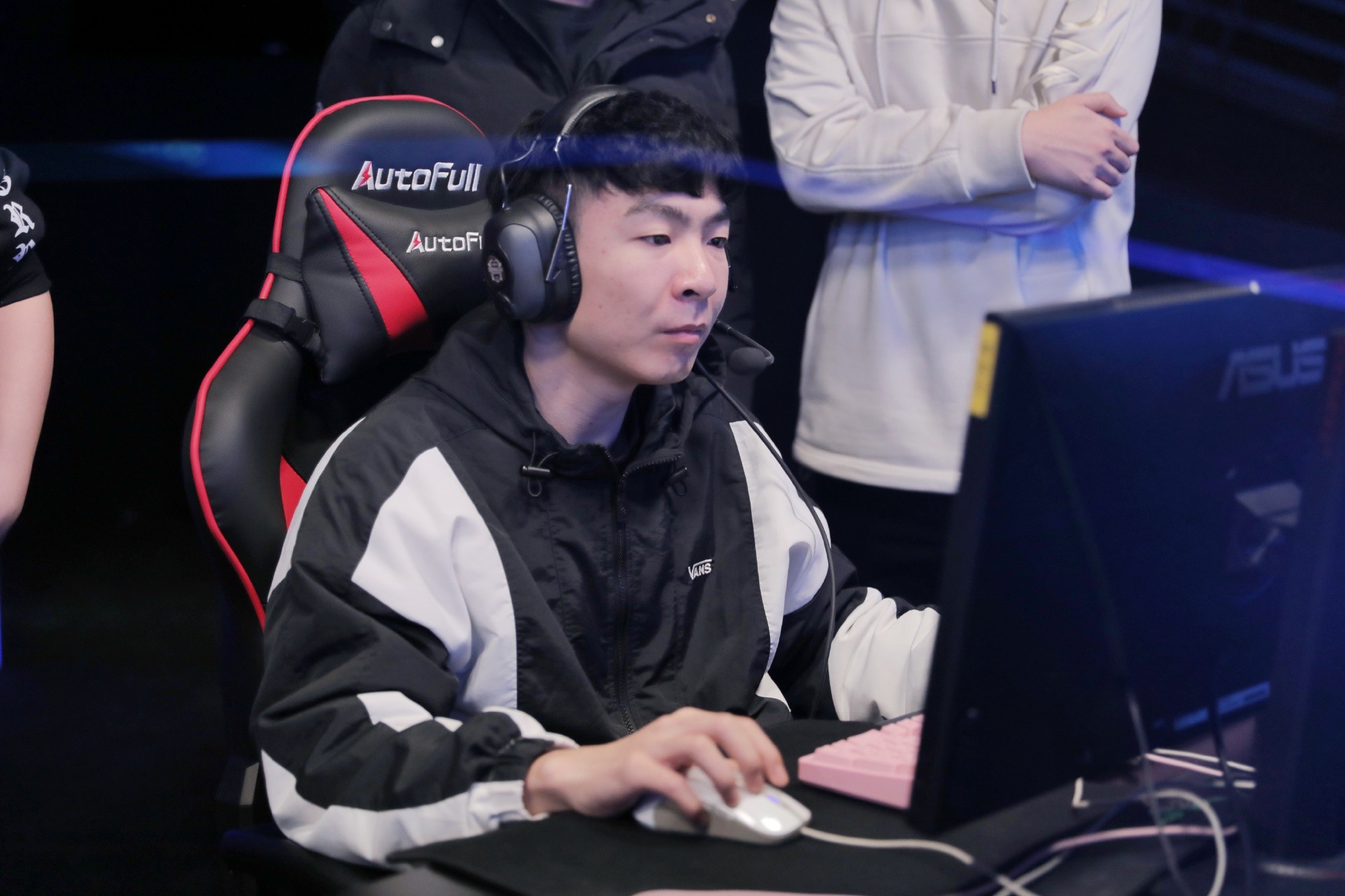 乐动体育-战术磨合逐渐完成,球队渐入佳境了